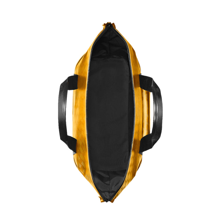 Medium format pochy bag with closure m lock 4810 montblanc extreme 3.0