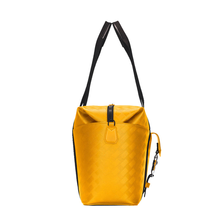 Medium format pochy bag with closure m lock 4810 montblanc extreme 3.0